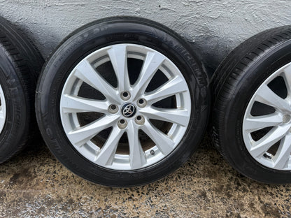Toyota Camry 17” Alloy Wheels with Good Tyres
