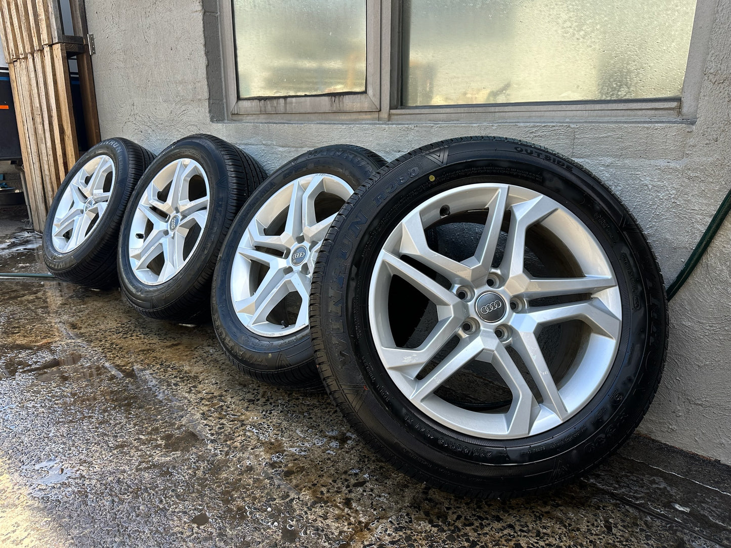 Audi Q5 18” Alloy Wheels with Excellent Tyres