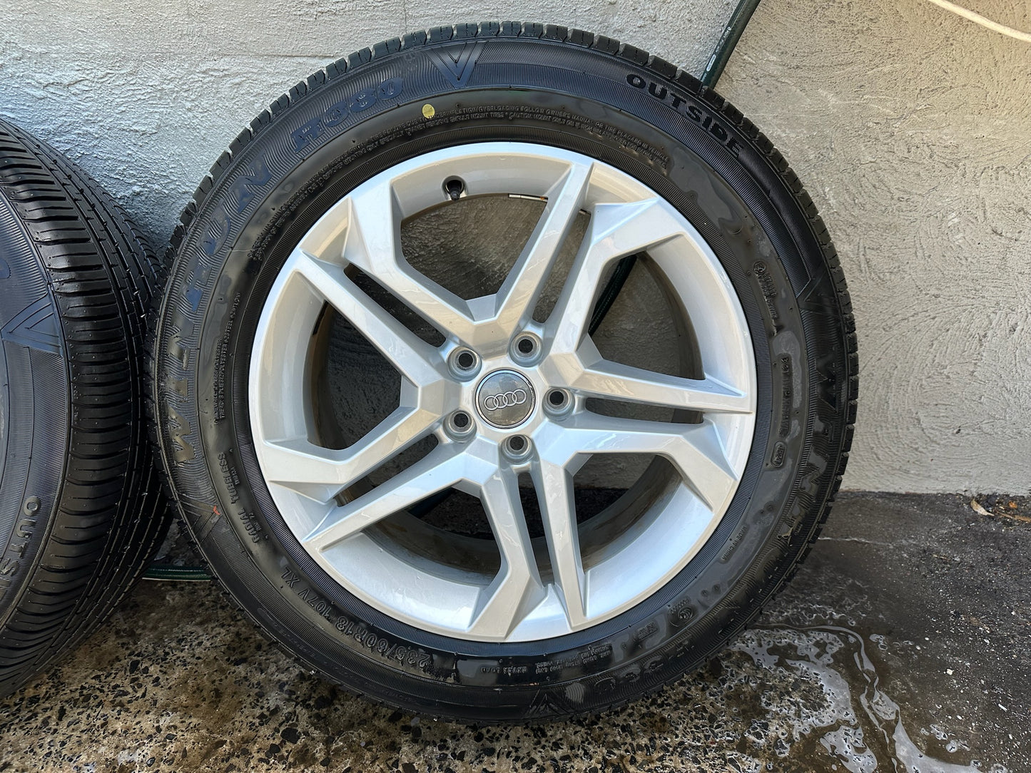 Audi Q5 18” Alloy Wheels with Excellent Tyres