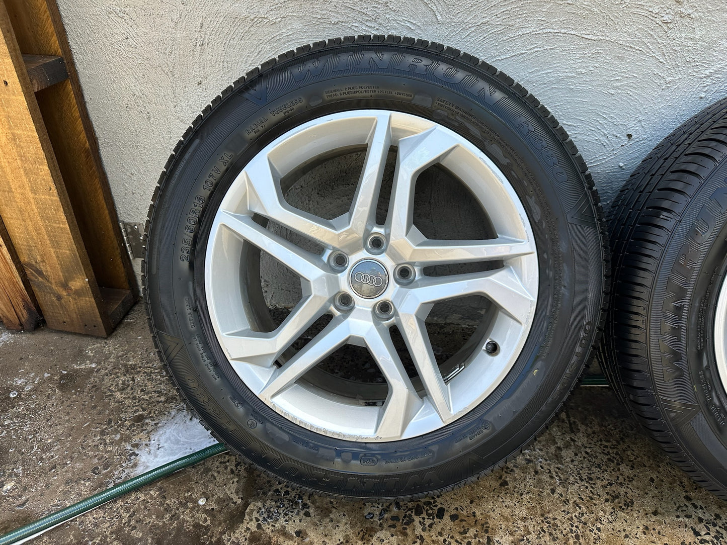 Audi Q5 18” Alloy Wheels with Excellent Tyres
