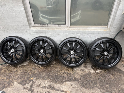 Lexani Black VE/VF Commodore  20” Alloy Wheels with Excellent Tyres