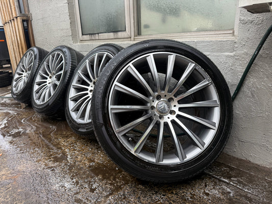 Mercedes ML 21” Alloy Wheels with Excellent Tyres