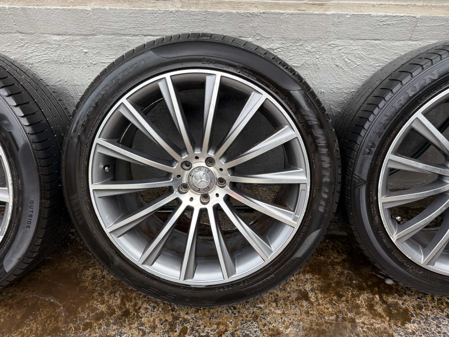 Mercedes ML 21” Alloy Wheels with Excellent Tyres