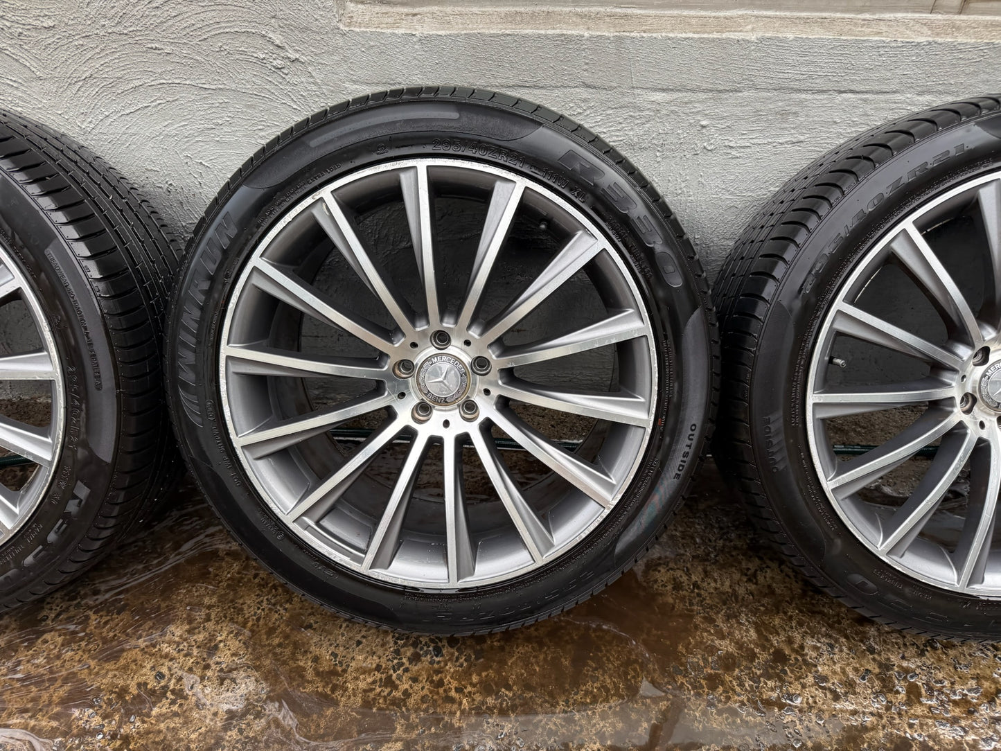 Mercedes ML 21” Alloy Wheels with Excellent Tyres