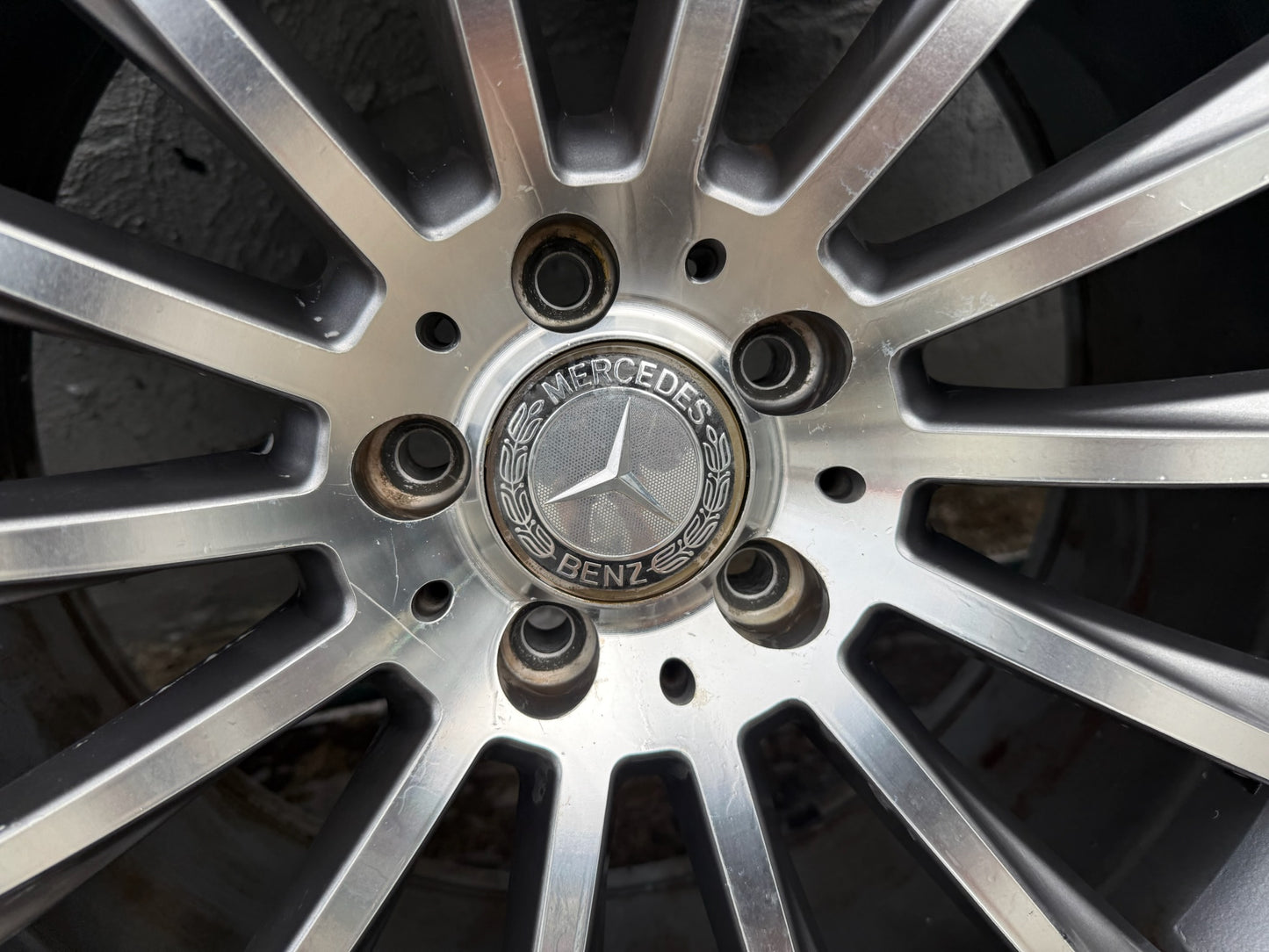 Mercedes ML 21” Alloy Wheels with Excellent Tyres