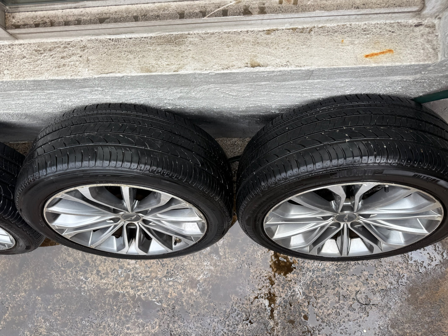 Genesis G80 18” Alloy Wheels with Good Tyres