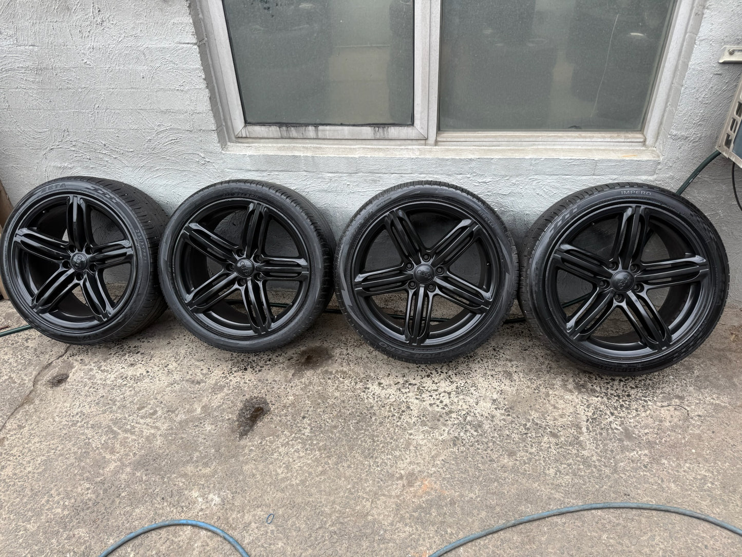 Audi Q7 Black 21” Alloy Wheels with Good Tyres