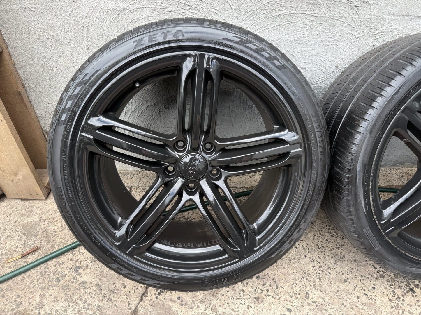 Audi Q7 Black 21” Alloy Wheels with Good Tyres