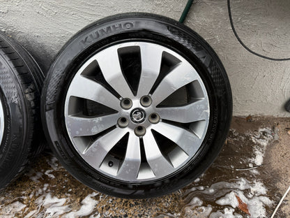 Holden Statesman/Caprice 18” Alloy Wheels with Good Tyres