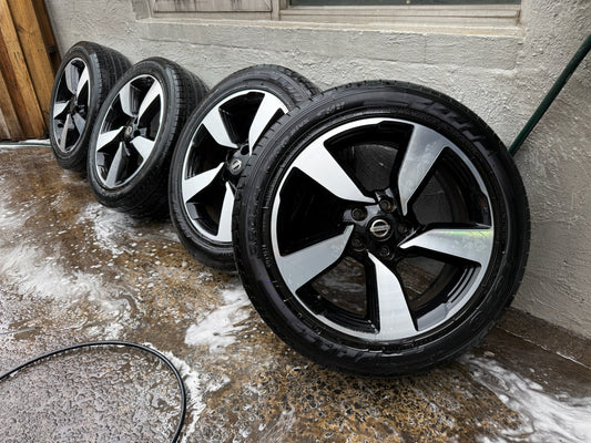 Nissan Qashqai 18” Alloy Wheels with Very Good Tyres