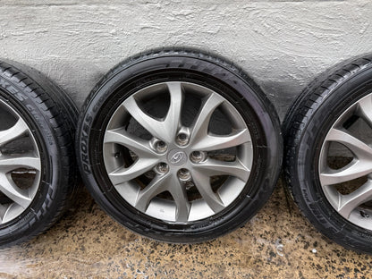 Hyundai i30 16” Alloy Wheels with Good Tyres