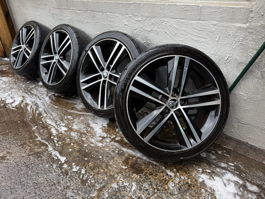 Skoda Rapid 17” Alloy Wheels with Tyres