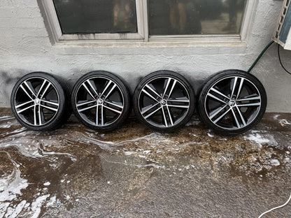 Skoda Rapid 17” Alloy Wheels with Tyres