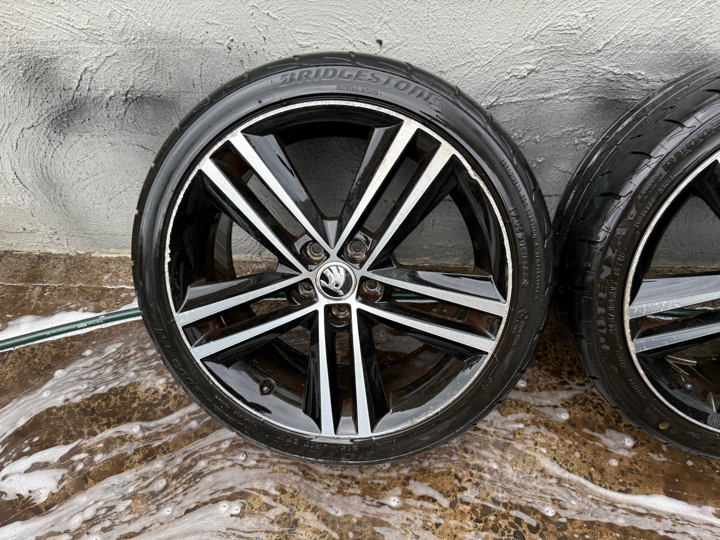 Skoda Rapid 17” Alloy Wheels with Tyres