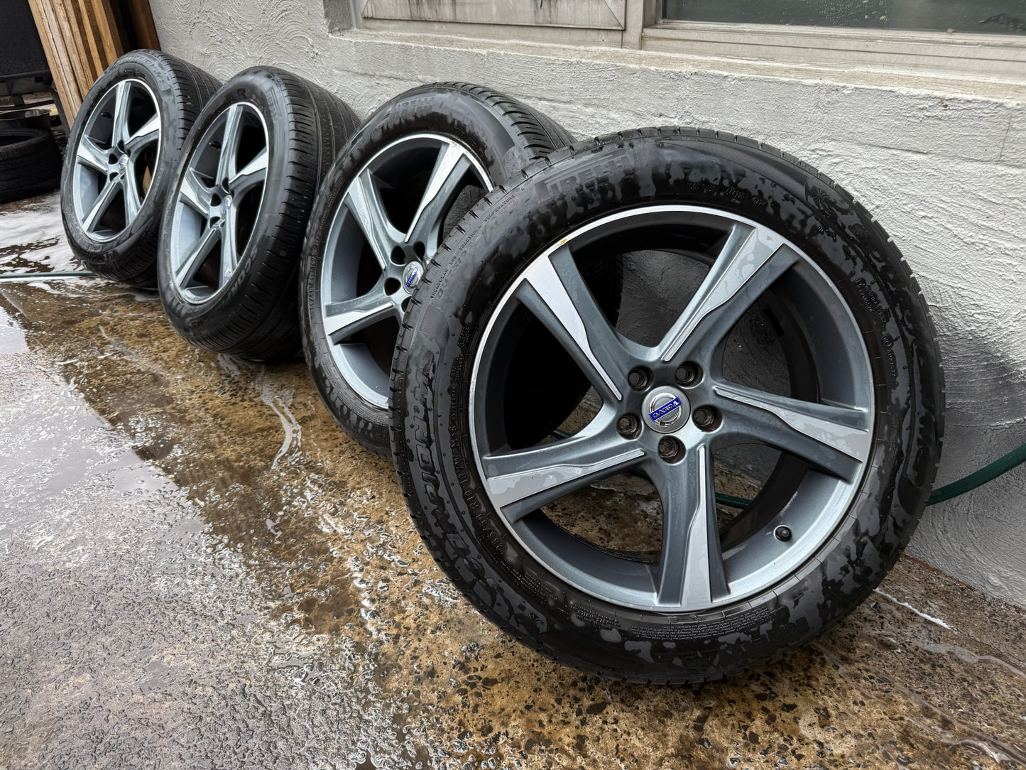 Volvo XC60 XC90 19” Alloy Wheels with Tyres