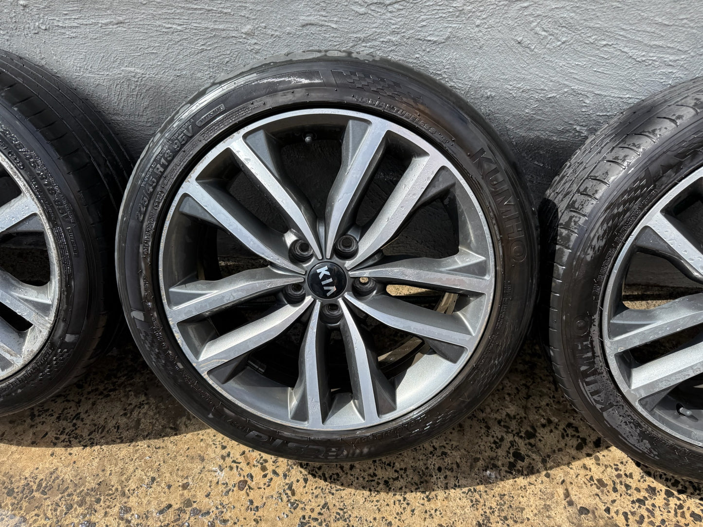 Kia Cerato 18” Alloy Wheels with Tyres