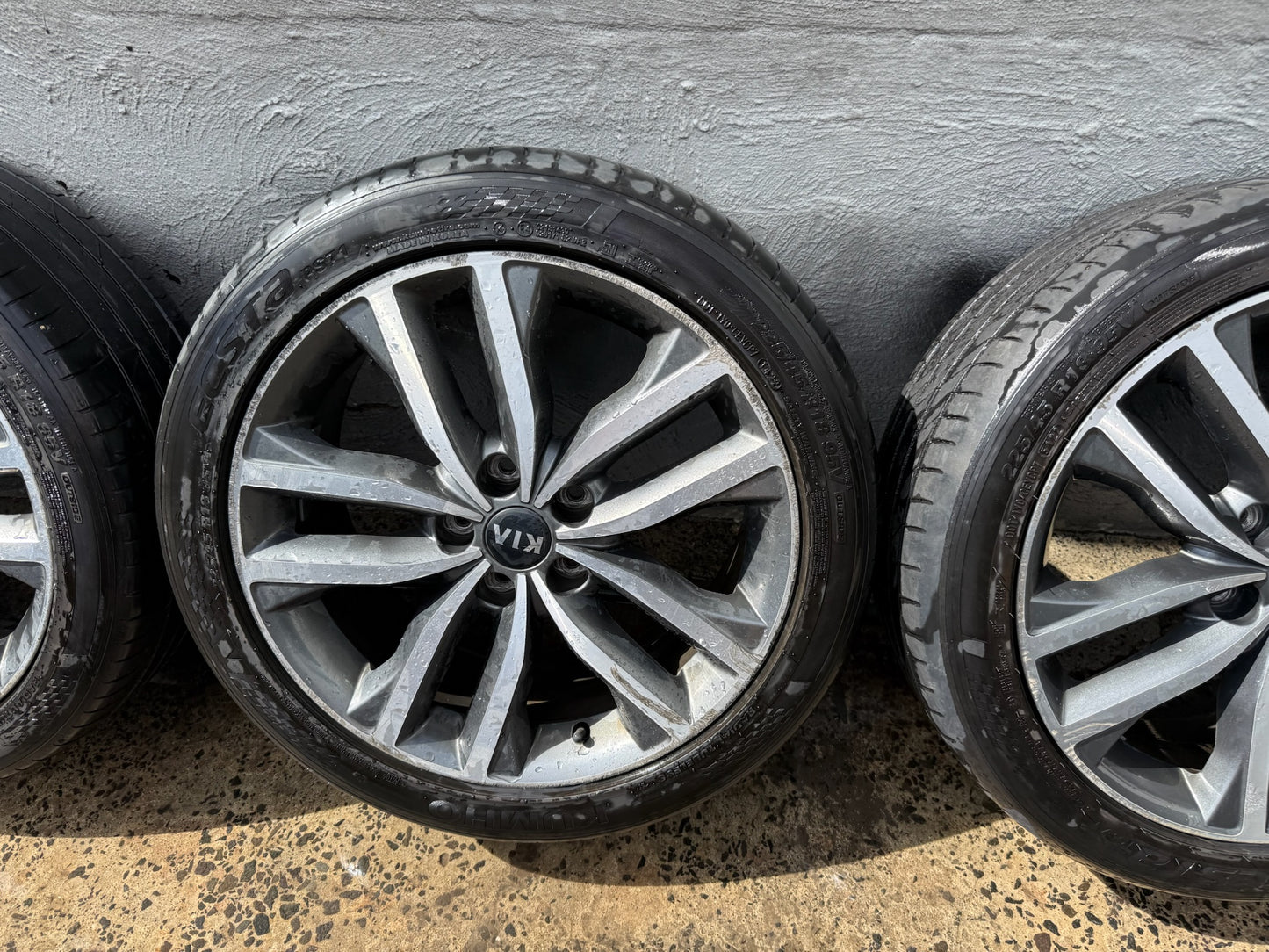 Kia Cerato 18” Alloy Wheels with Tyres