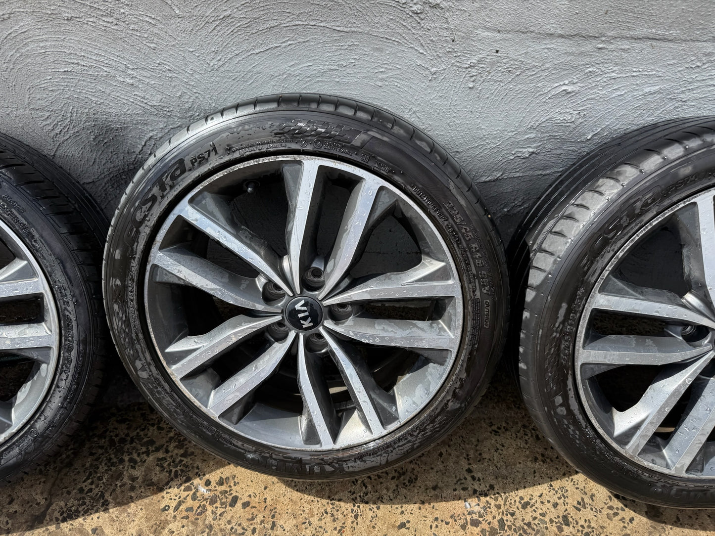 Kia Cerato 18” Alloy Wheels with Tyres