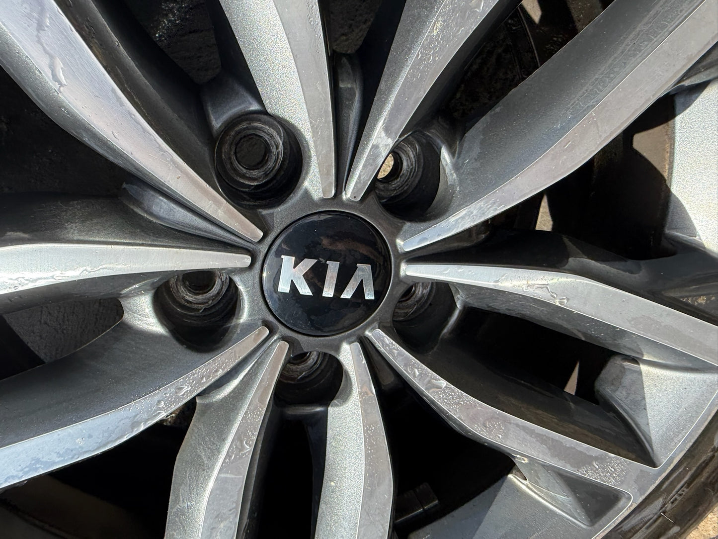 Kia Cerato 18” Alloy Wheels with Tyres