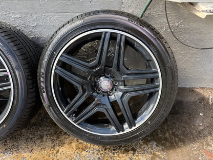 Mercedes ML63 21” Alloy Wheels with Excellent Tyres