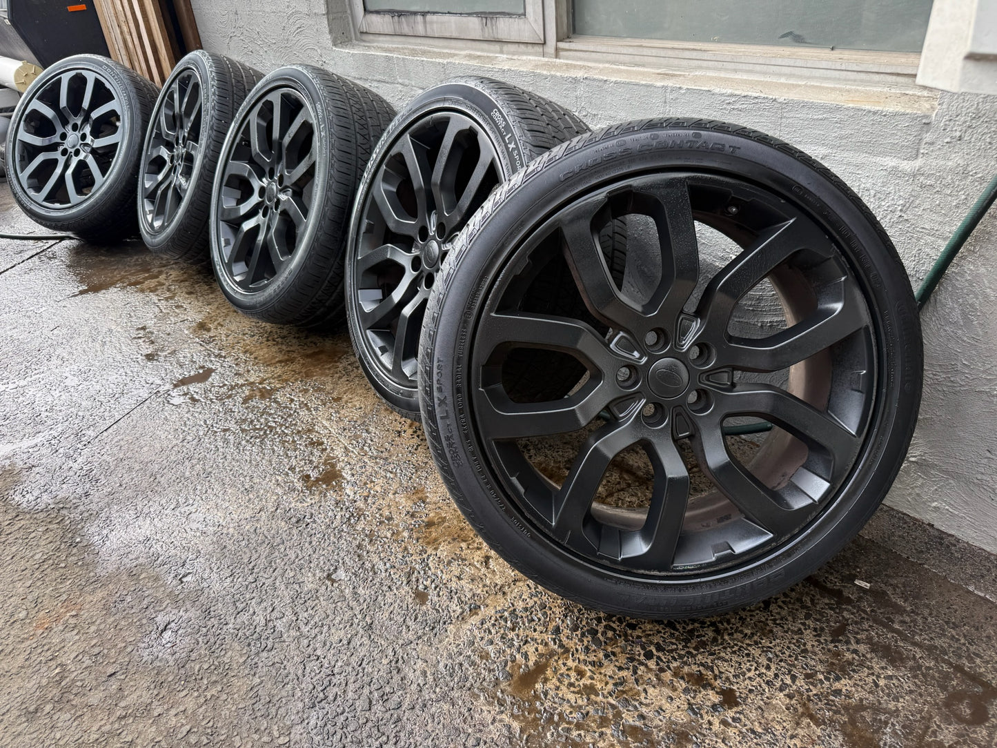 Land Rover Range Rover Sport 22” Alloy Wheels with Good Tyres