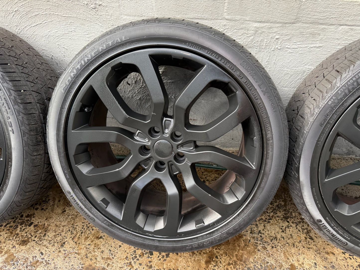 Land Rover Range Rover Sport 22” Alloy Wheels with Good Tyres