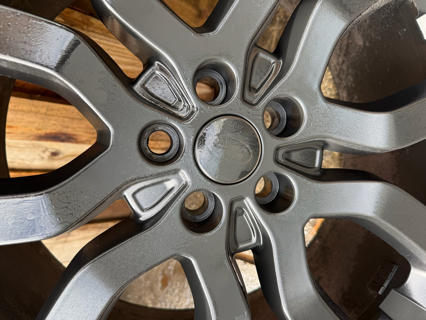 Land Rover Range Rover Sport 22” Alloy Wheels with Good Tyres