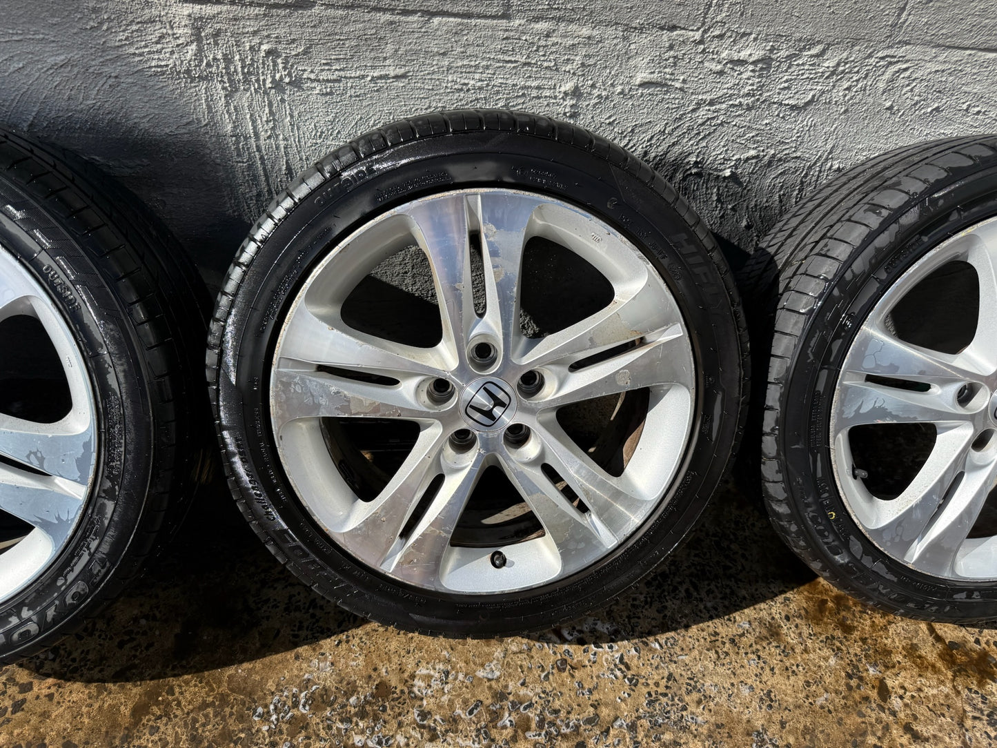 Honda Accord 18” Alloy Wheels with Good Tyres