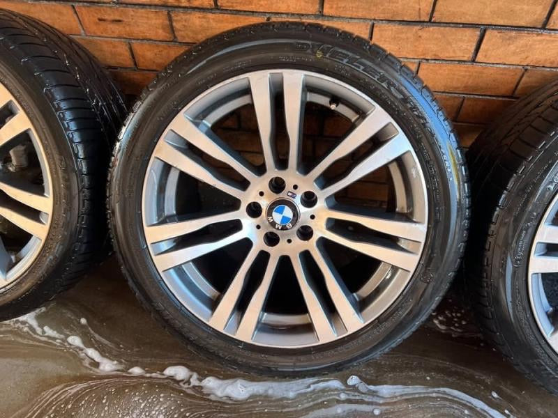BMW X5 20” Staggered Alloy Wheels with Good Tyres