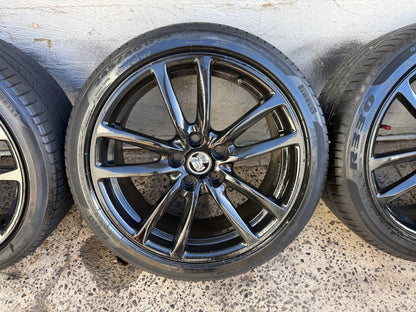 Holden Commodore VF SSV 19” Alloy Wheels with Excellent Tyres