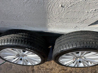 Chrysler 300 20” Alloy Wheels with Good Tyres