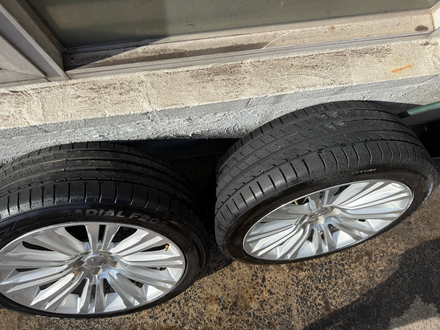 Chrysler 300 20” Alloy Wheels with Good Tyres
