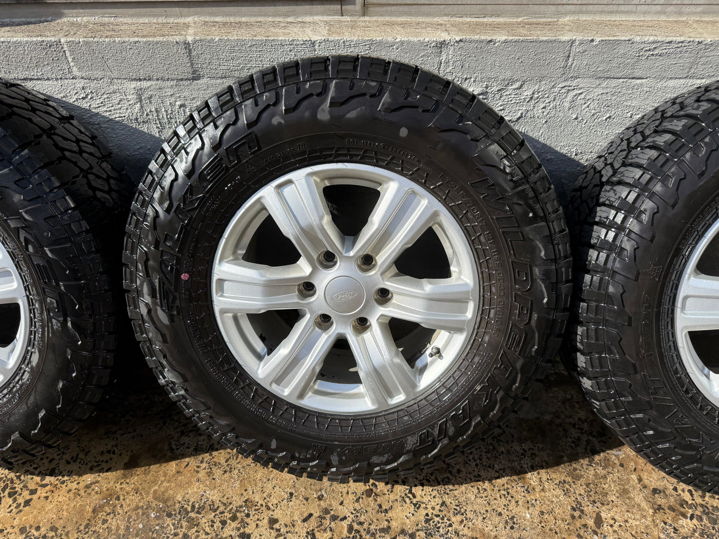 Ford Ranger/Everest 17” Alloy Wheels with Excellent Tyres