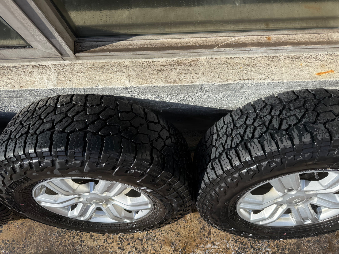 Ford Ranger/Everest 17” Alloy Wheels with Excellent Tyres