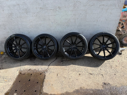 Hussla Black Staggered Multi Spoke 20” Alloy Wheels with Good Tyres