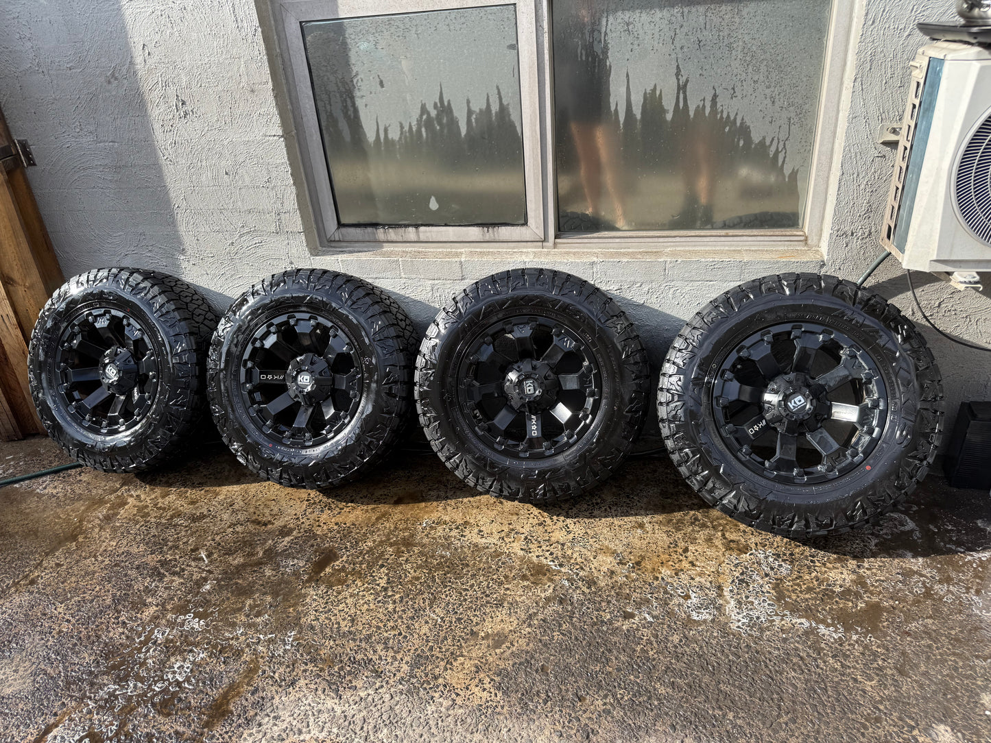 King Off Road Black Alloy Wheels with Maxxis Razr A/T Tyres
