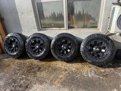King Off Road Black Alloy Wheels with Maxxis Razr A/T Tyres