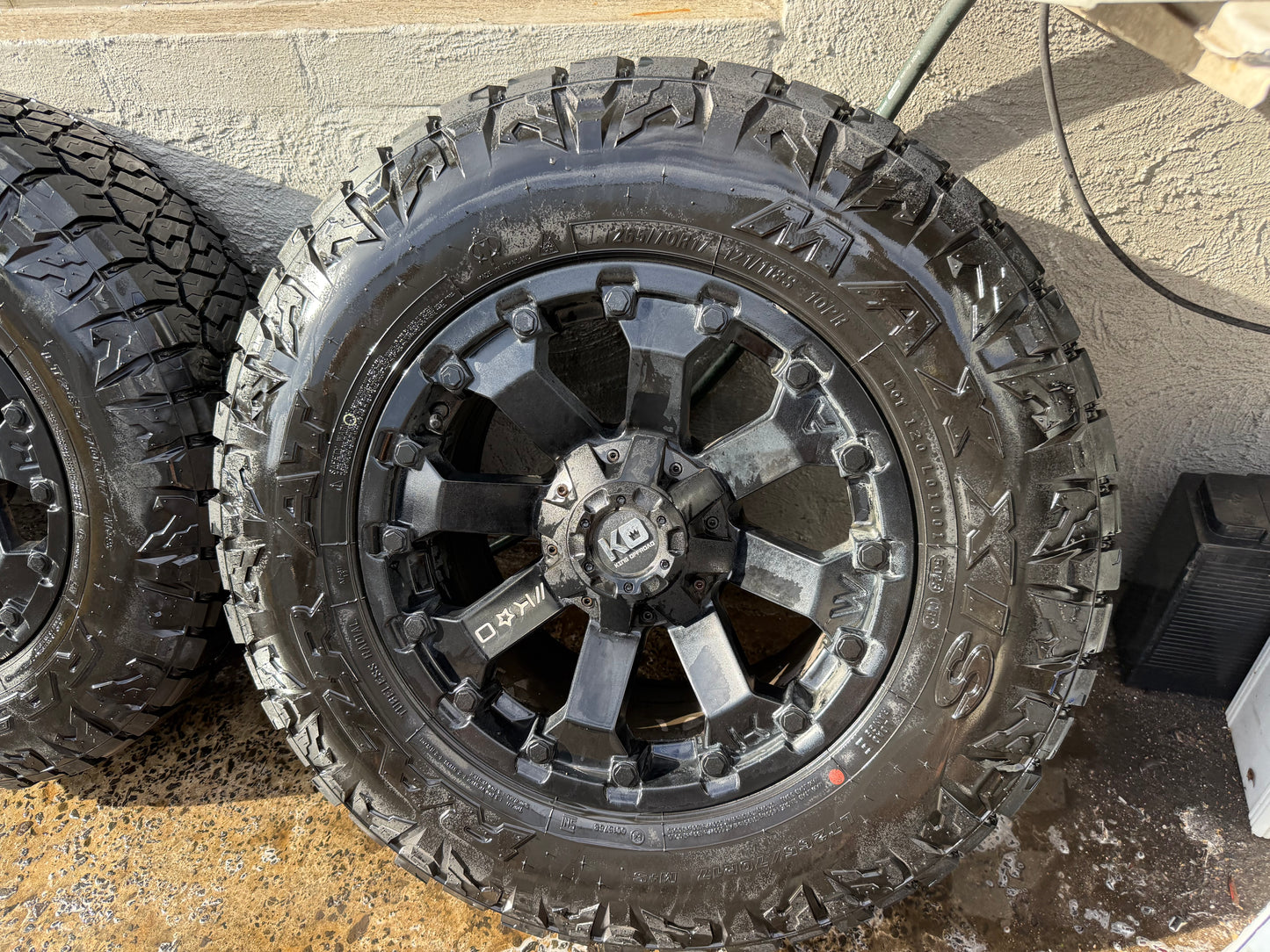 King Off Road Black Alloy Wheels with Maxxis Razr A/T Tyres