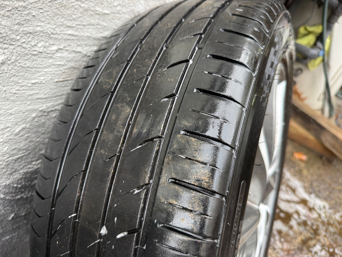 Hyundai Tucson 18” Alloy Wheels with Good Tyres