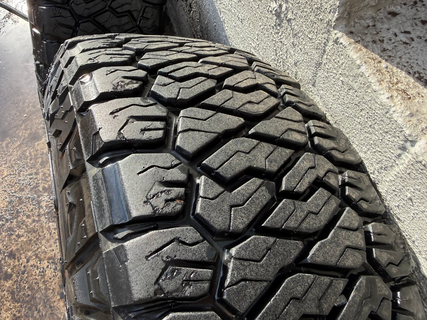 King Off Road Black Alloy Wheels with Maxxis Razr A/T Tyres