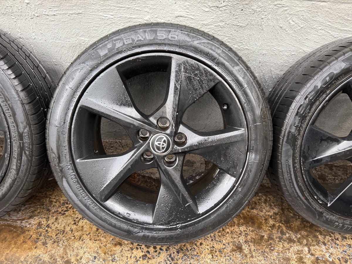 Toyota Camry 18” Alloy Wheels with Very Good Tyres