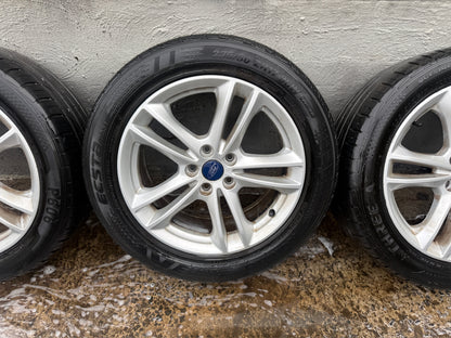 Ford Mondeo 17” Alloy Wheels with Good Tyres