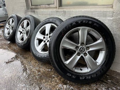 Toyota RAV4 17” Alloy Wheels with Good Tyres
