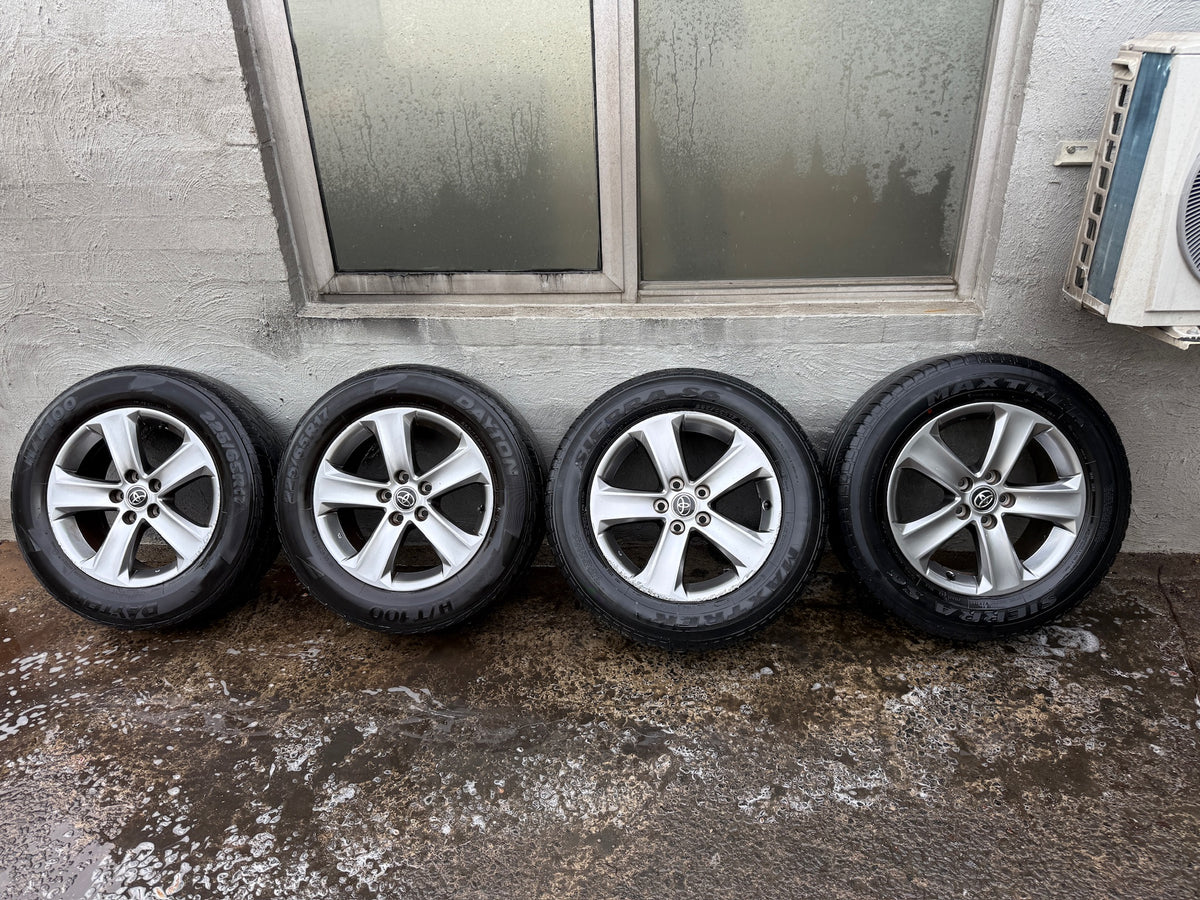 Toyota RAV4 17” Alloy Wheels with Good Tyres