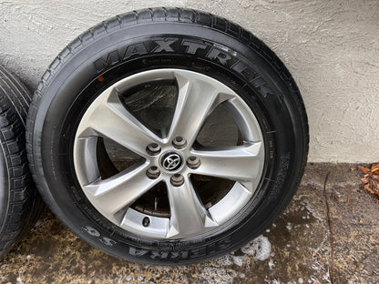 Toyota RAV4 17” Alloy Wheels with Good Tyres