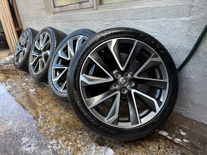 Toyota Corolla 18” Alloy Wheels with Tyres