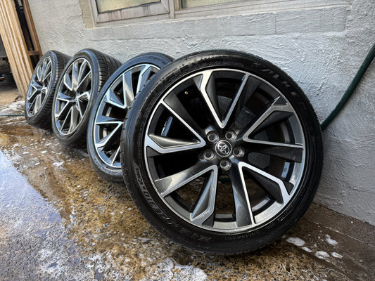 Toyota Corolla 18” Alloy Wheels with Tyres