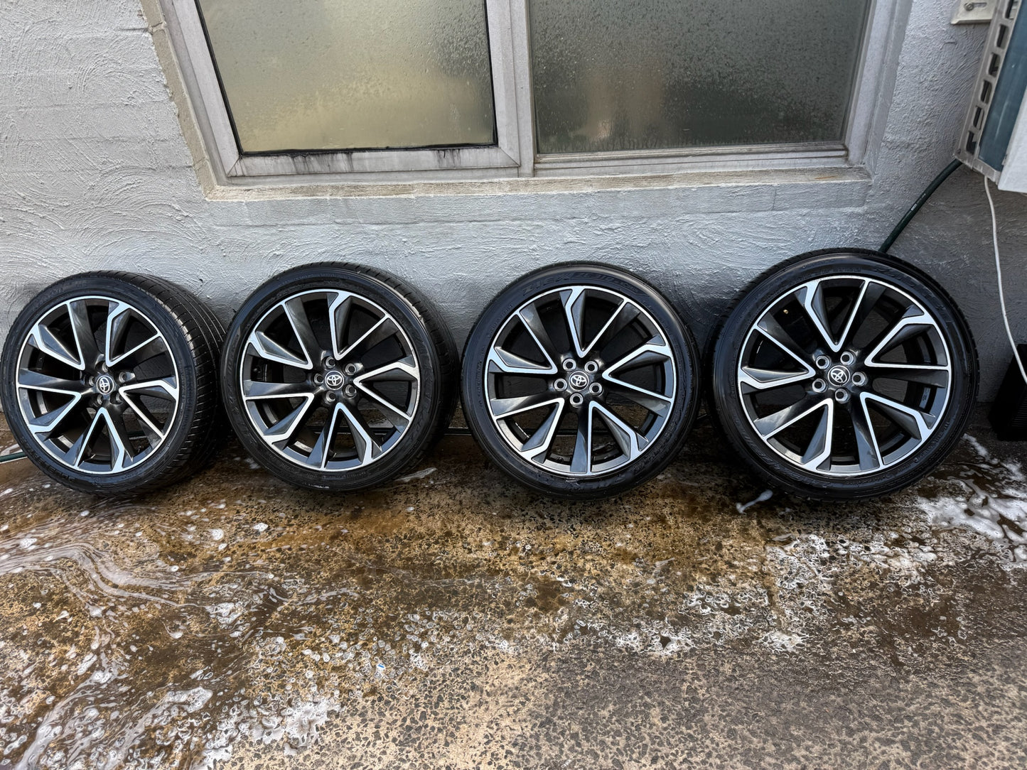 Toyota Corolla 18” Alloy Wheels with Tyres