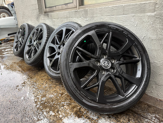 Toyota Camry RZ 18” Alloy Wheels with Good Tyres