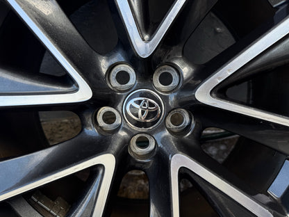 Toyota Corolla 18” Alloy Wheels with Tyres
